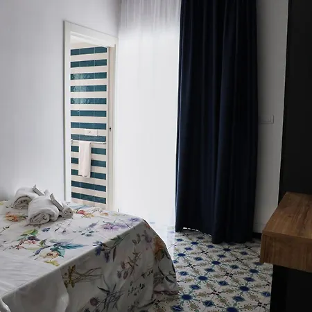 Mas House