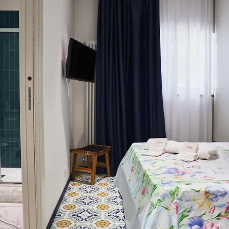 Mas House 招待所